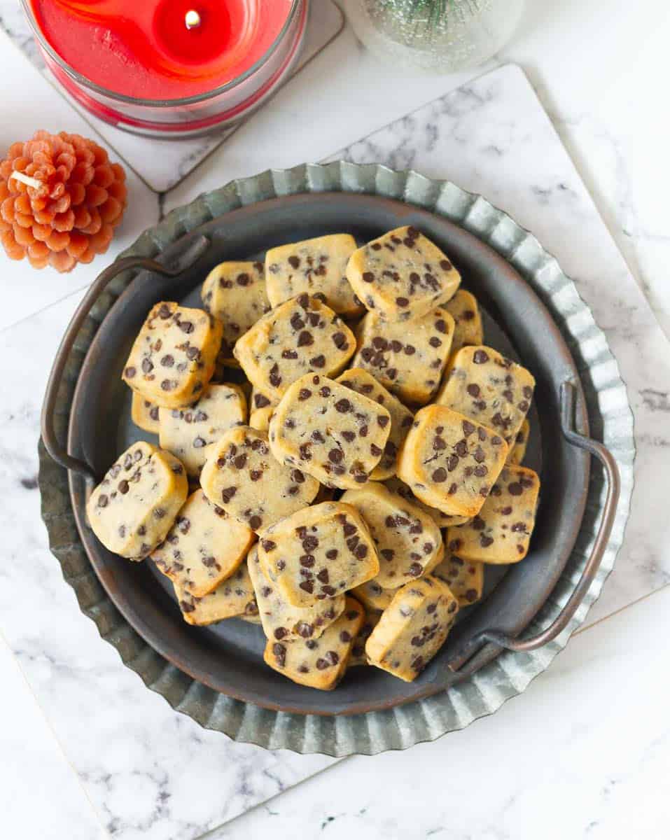 Easy Chocolate Chip Shortbread Cookies Recipe