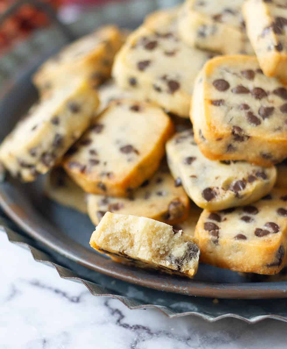 Easy Chocolate Chip Shortbread Cookies Recipe